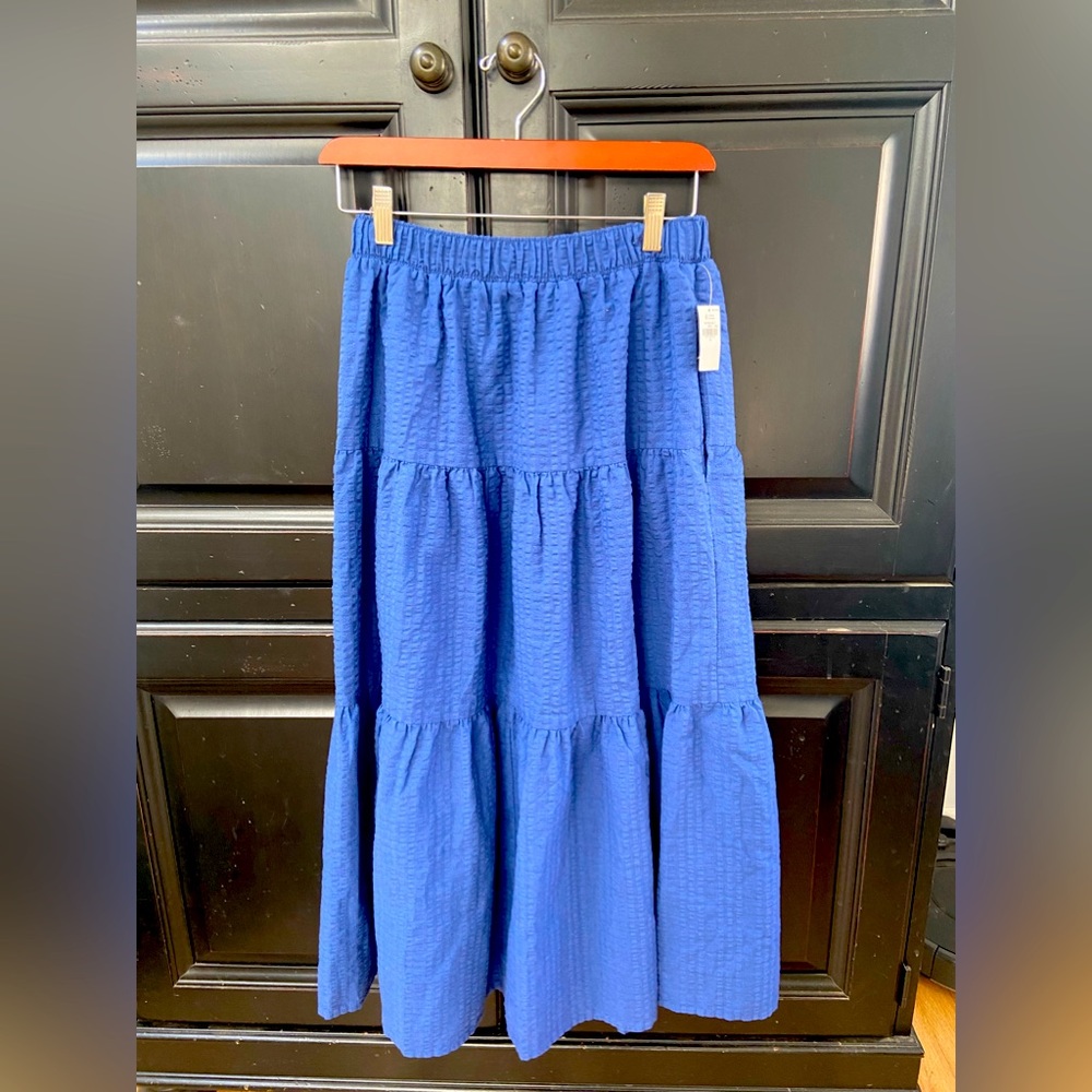 Old Navy High Waisted Tiered Seersucker Maxi Skirt